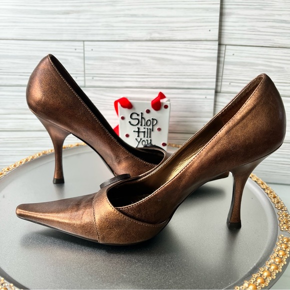 BCBGIRLS Mettalic Gold Brown Pointed Toe With Wood Piece Stilleto Size 6 - Picture 4 of 13